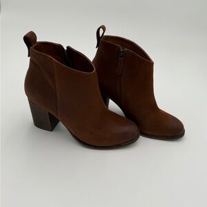 BP | Chestnut Ankle Booties
